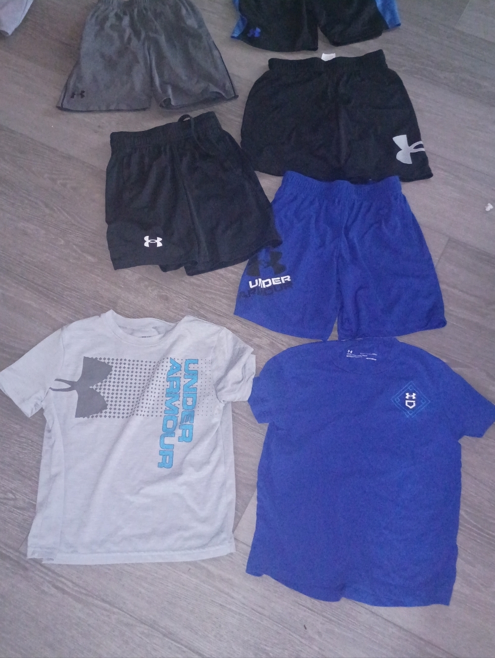 Under Armour Boys Short Sleeve Tees in Blue and Gray